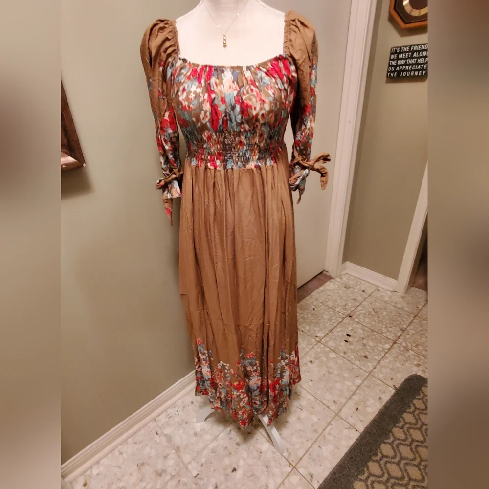 Dress - Picture 5 of 5